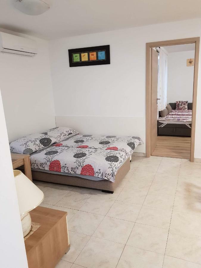 Apartment Natali Brseč Zewnętrze zdjęcie
